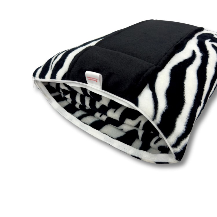 kocopoduszka z różnych materiałów ciepły i wygodny koc