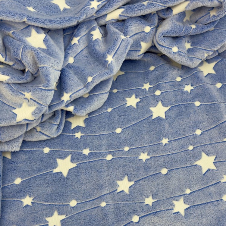 Wzory materiałów do kocobluz świecących w ciemności dla dorosłych – gwiazdki na błękicie