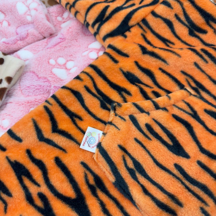 Kocobluza z dużą kieszenią dla dzieci - różne kolory