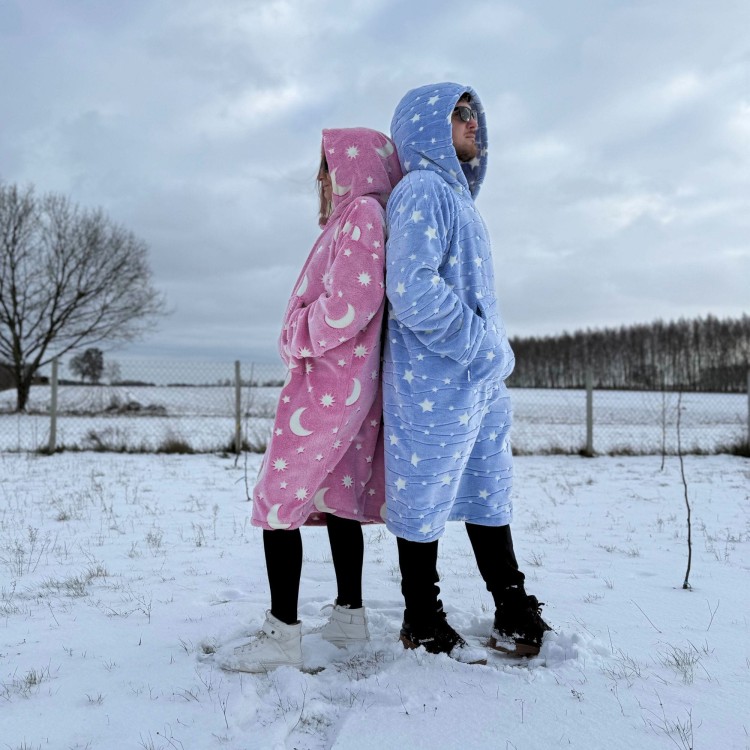 Miękka kocobluza dla dorosłych – warianty materiałów świecących w ciemności