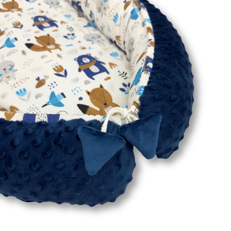 granatowy kokon dla noworodka przytulne gniazdko